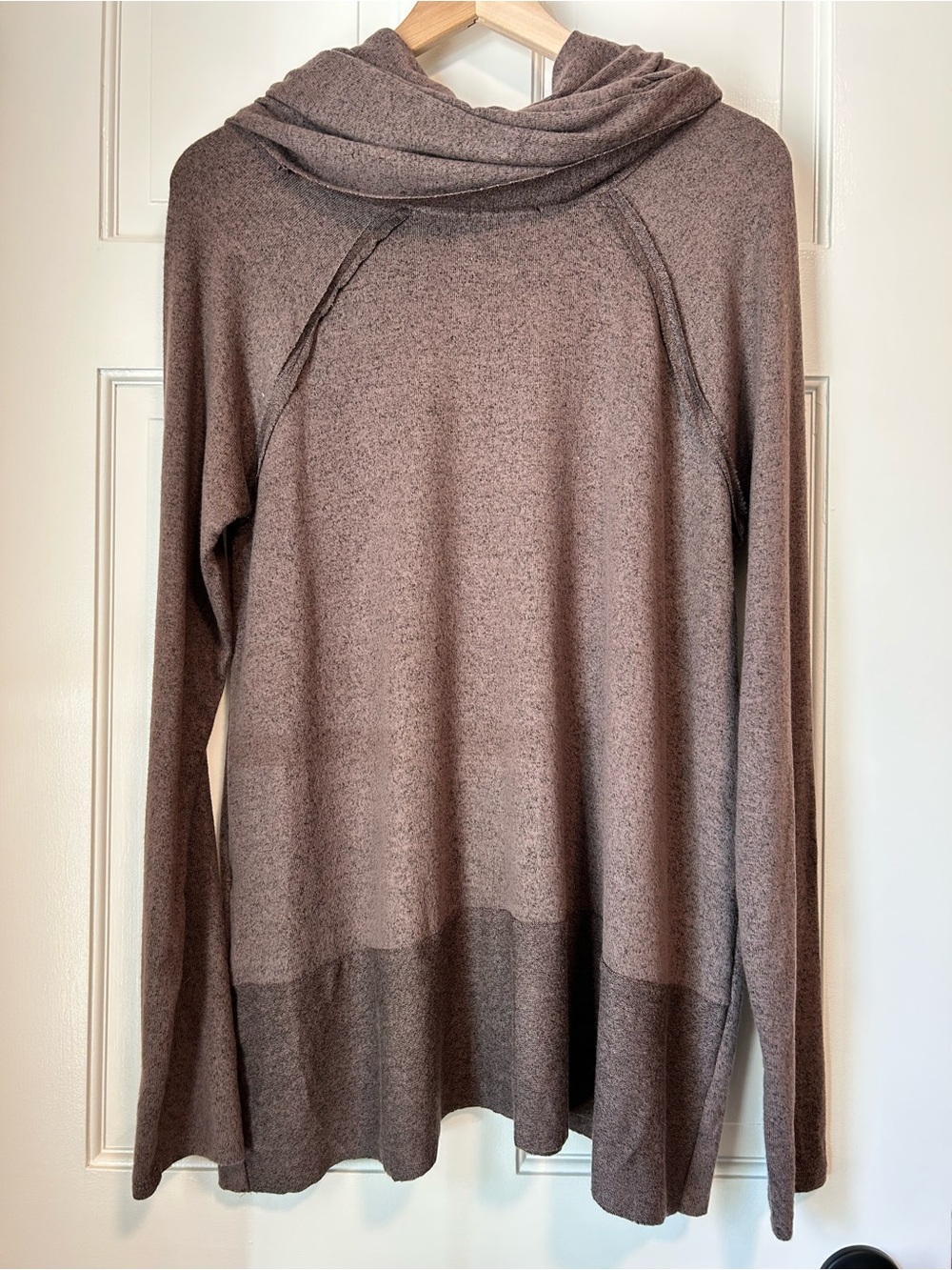 NWOT ADORA Taupe Cowl Neck Sweater Size M - Picture 4 of 4